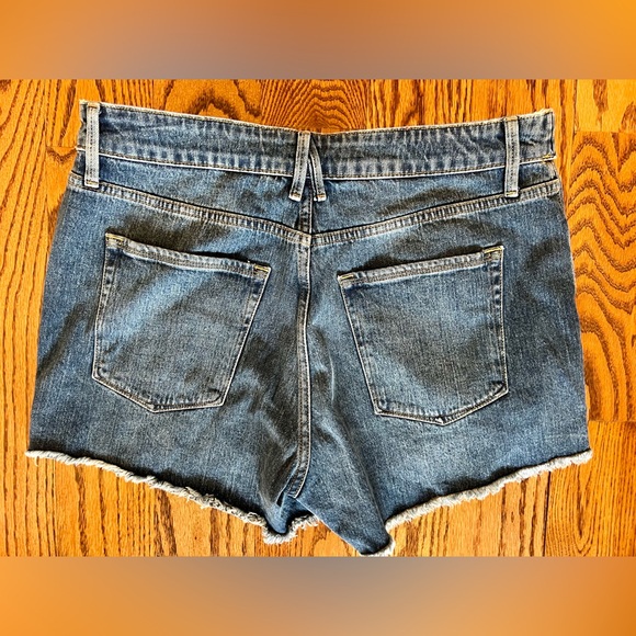 NWOT- Good American The Cut Off Fold Over Waist Jean Shorts- Size 32/14 - Picture 9 of 9